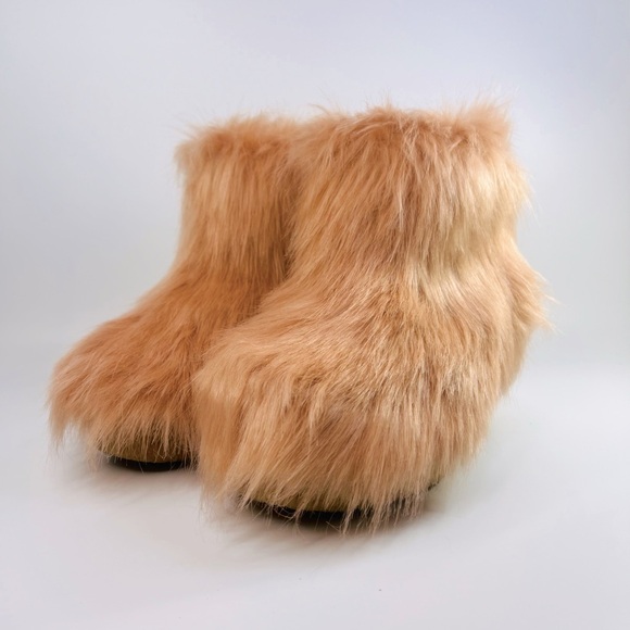 Jeffrey Campbell Platform Derby Pink Faux Fur Bootie - Picture 3 of 14